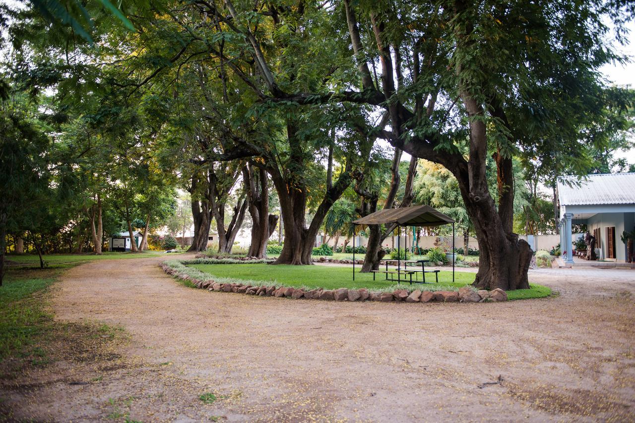 Fringilla Lodge Chisamba ภายนอก รูปภาพ