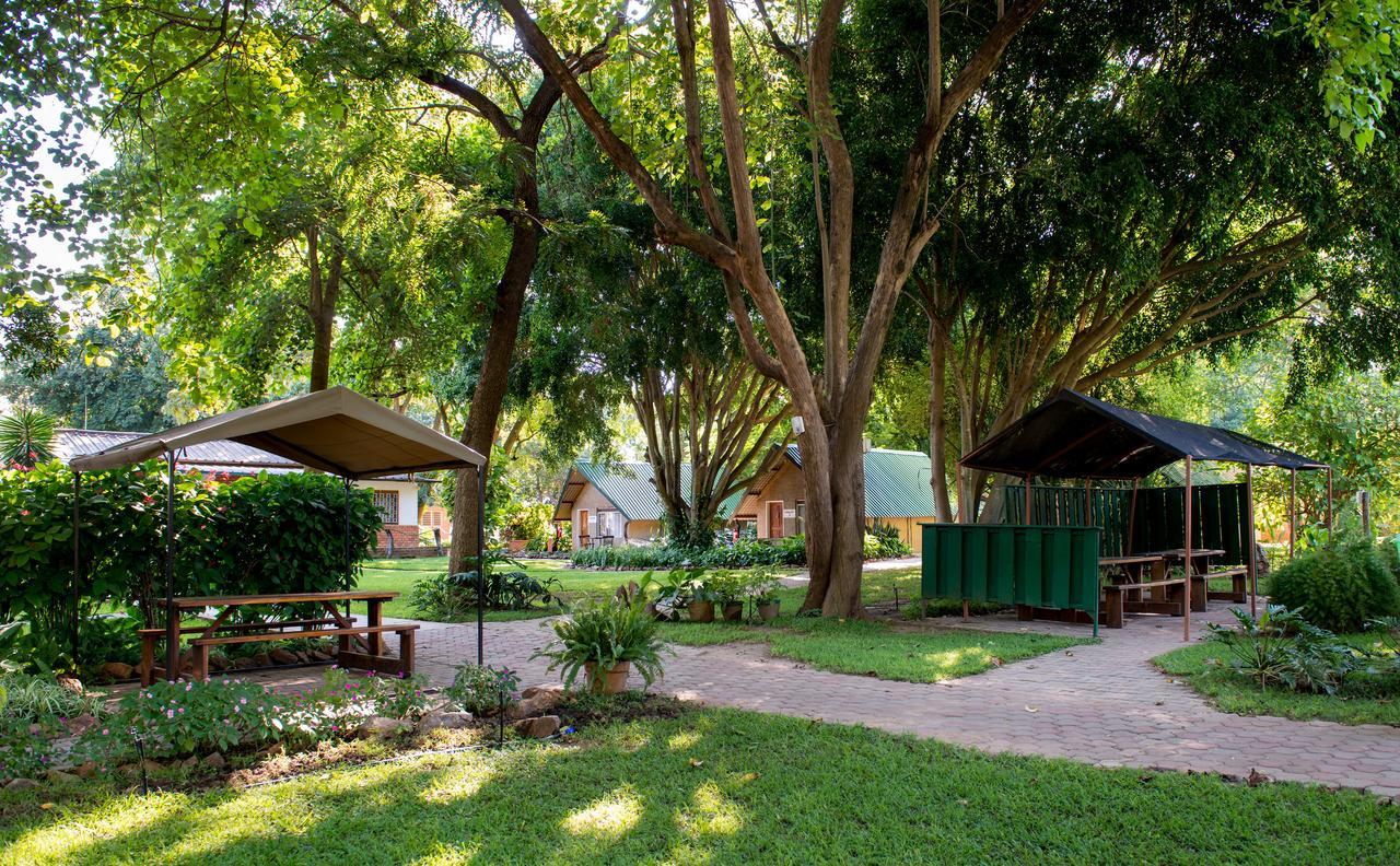 Fringilla Lodge Chisamba ภายนอก รูปภาพ