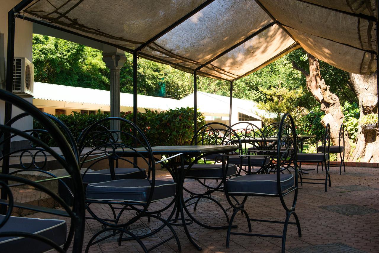 Fringilla Lodge Chisamba ภายนอก รูปภาพ
